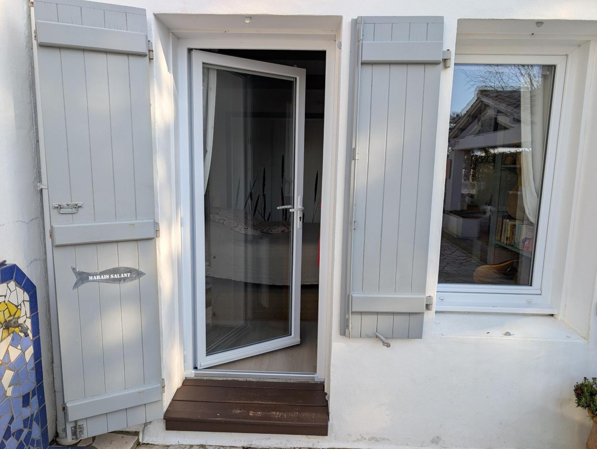 Les Yeux Bleus Bed & Breakfast Noirmoutier-en-l'Ile Oda fotoğraf