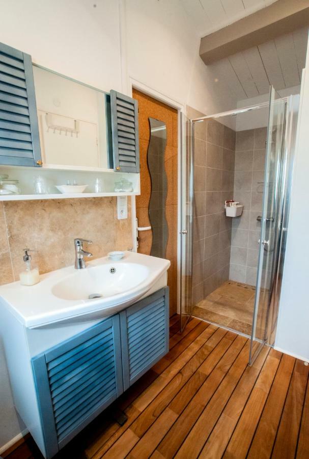 Les Yeux Bleus Bed & Breakfast Noirmoutier-en-l'Ile Dış mekan fotoğraf